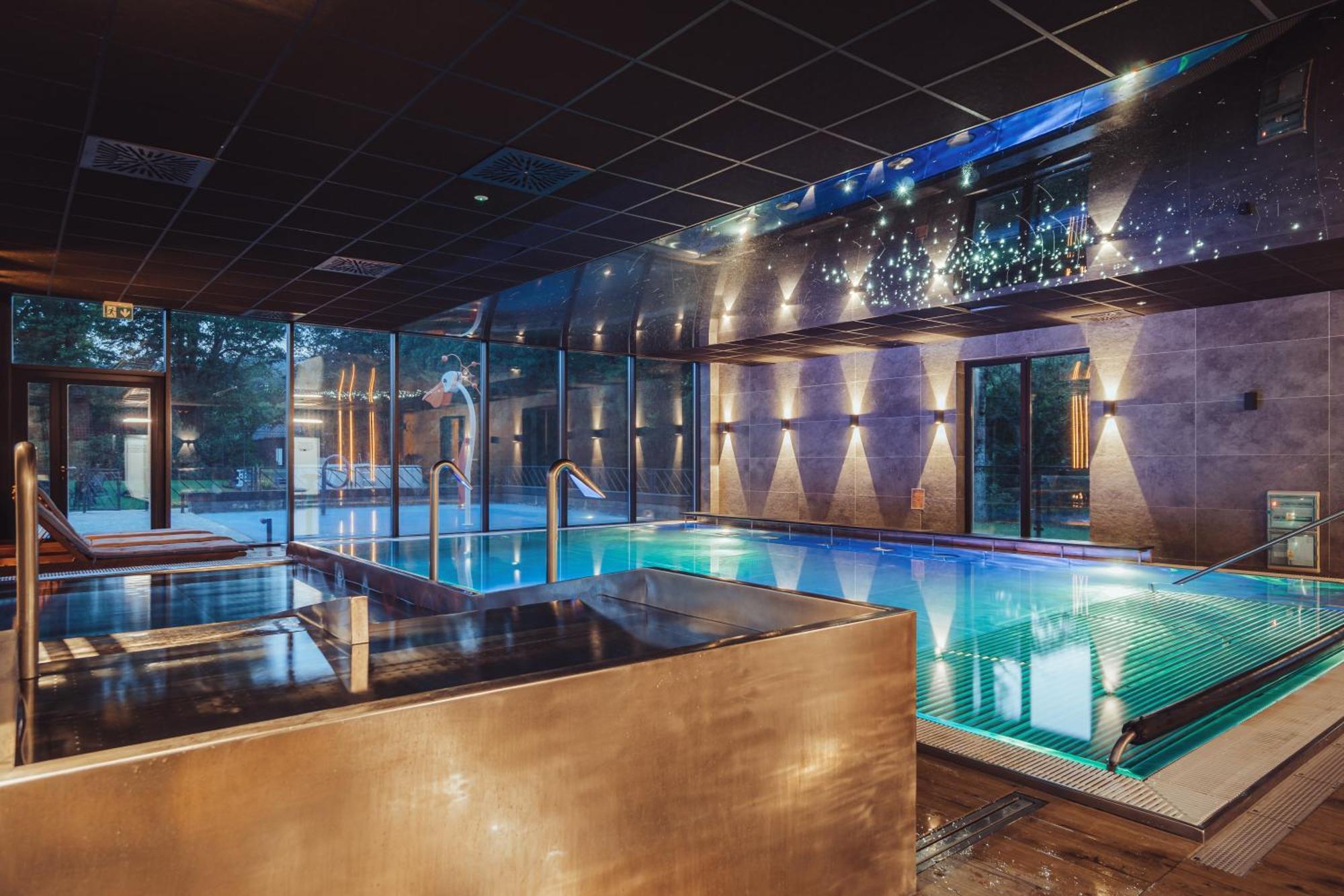 Carynska Resort & Spa Лютовиска Экстерьер фото