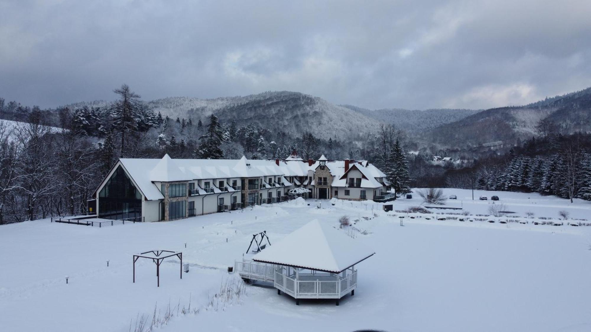 Carynska Resort & Spa Лютовиска Экстерьер фото